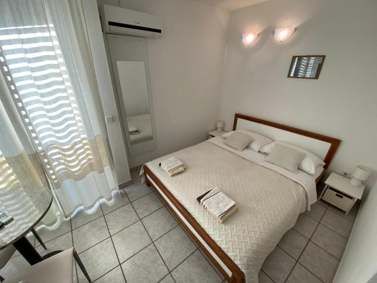 Blue Wave Apartments Турань Экстерьер фото