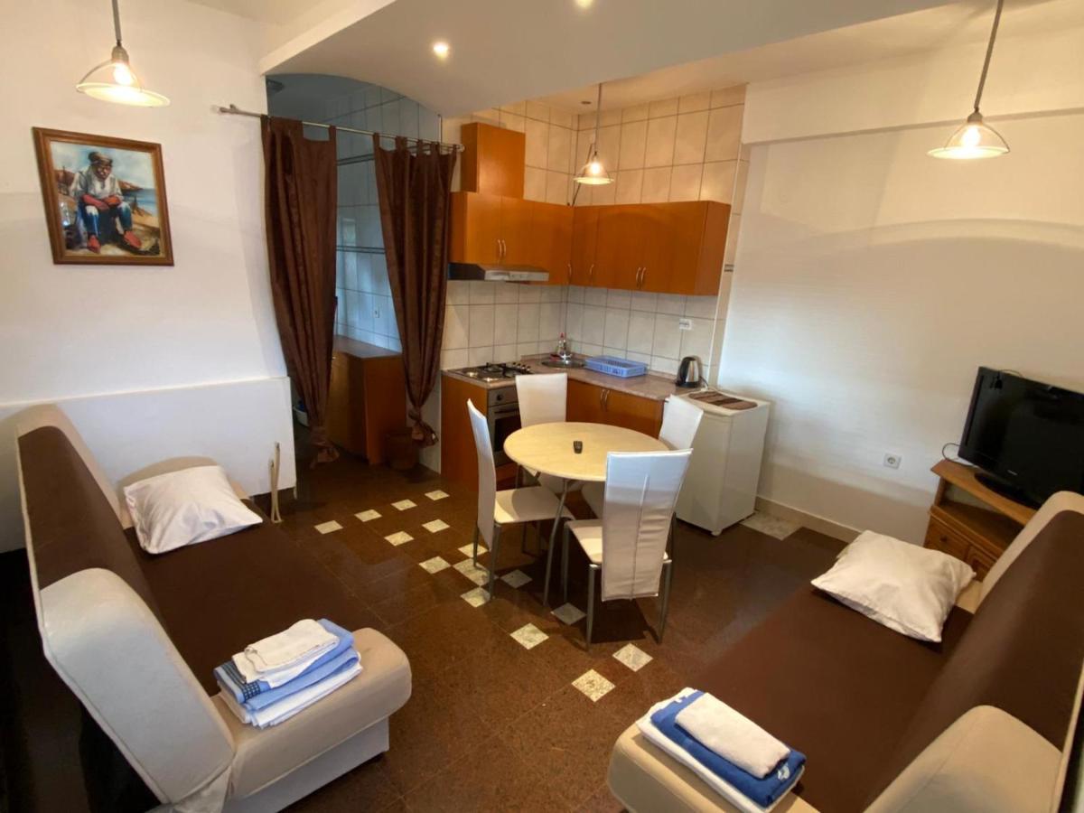Blue Wave Apartments Турань Экстерьер фото